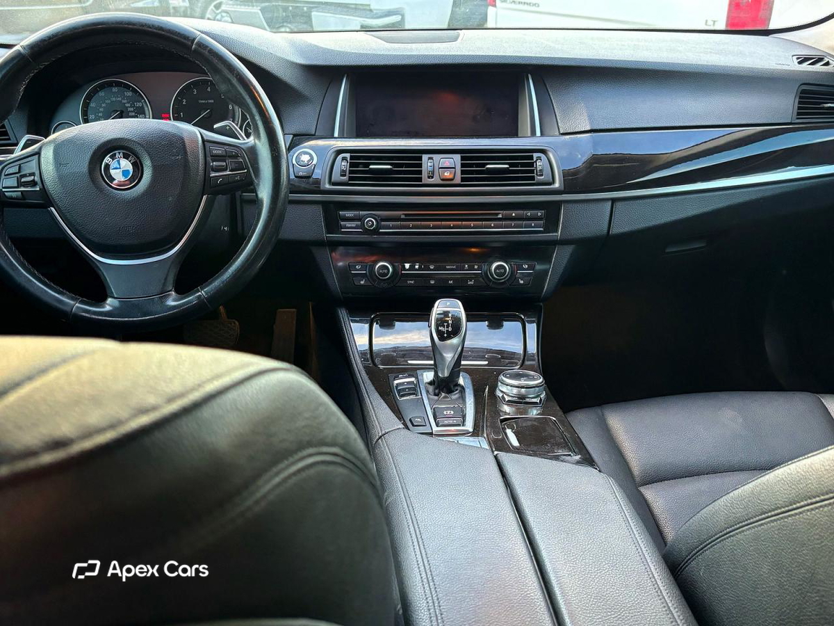 BMW Series 5 2016
