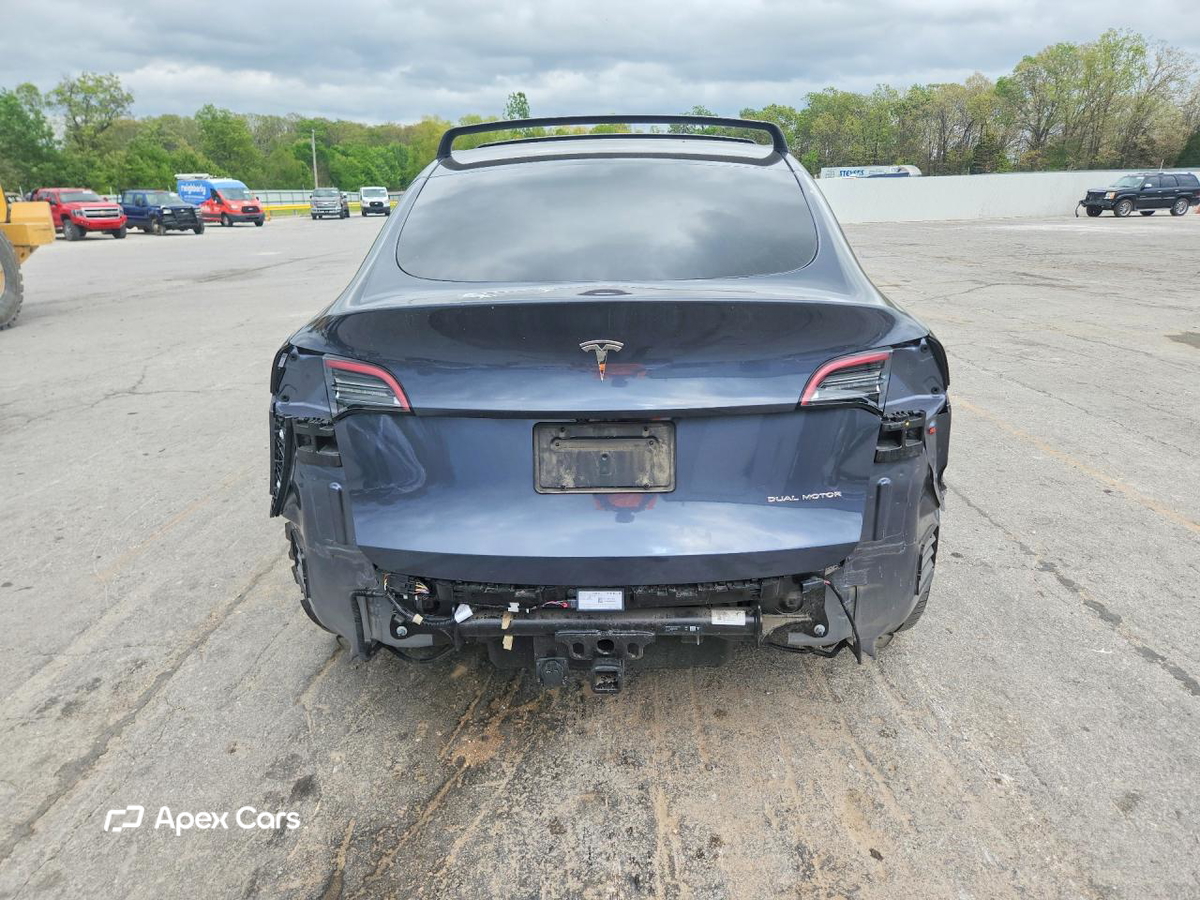 Tesla Model Y 2022