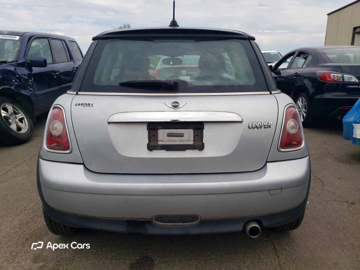 MINI Cooper 2010