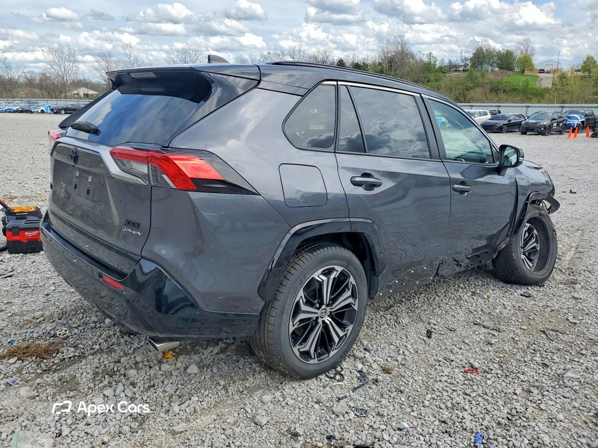 Toyota RAV 4 2025