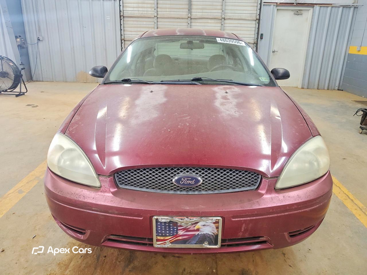 Ford Taurus 2004