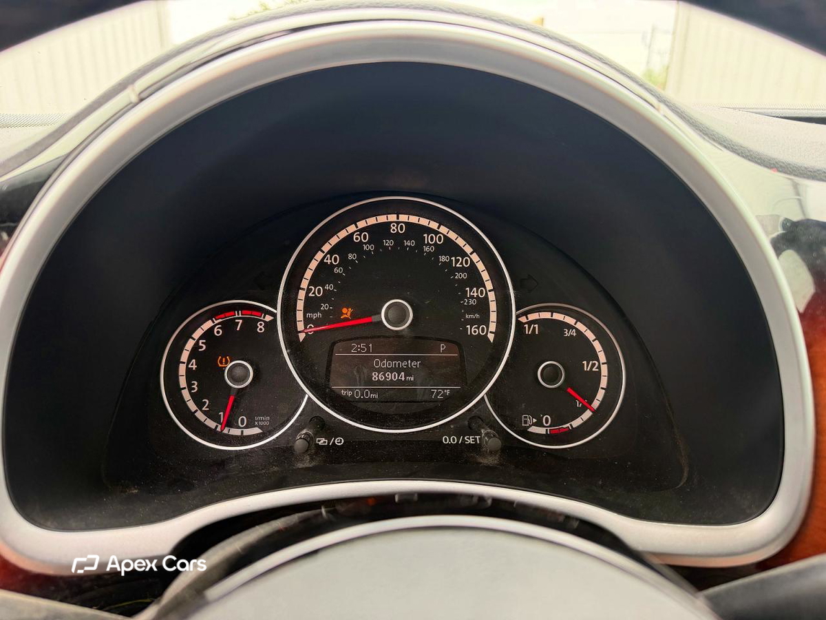 Volkswagen Beetle 2013