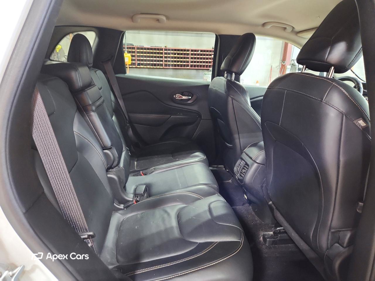 Jeep Cherokee 2016