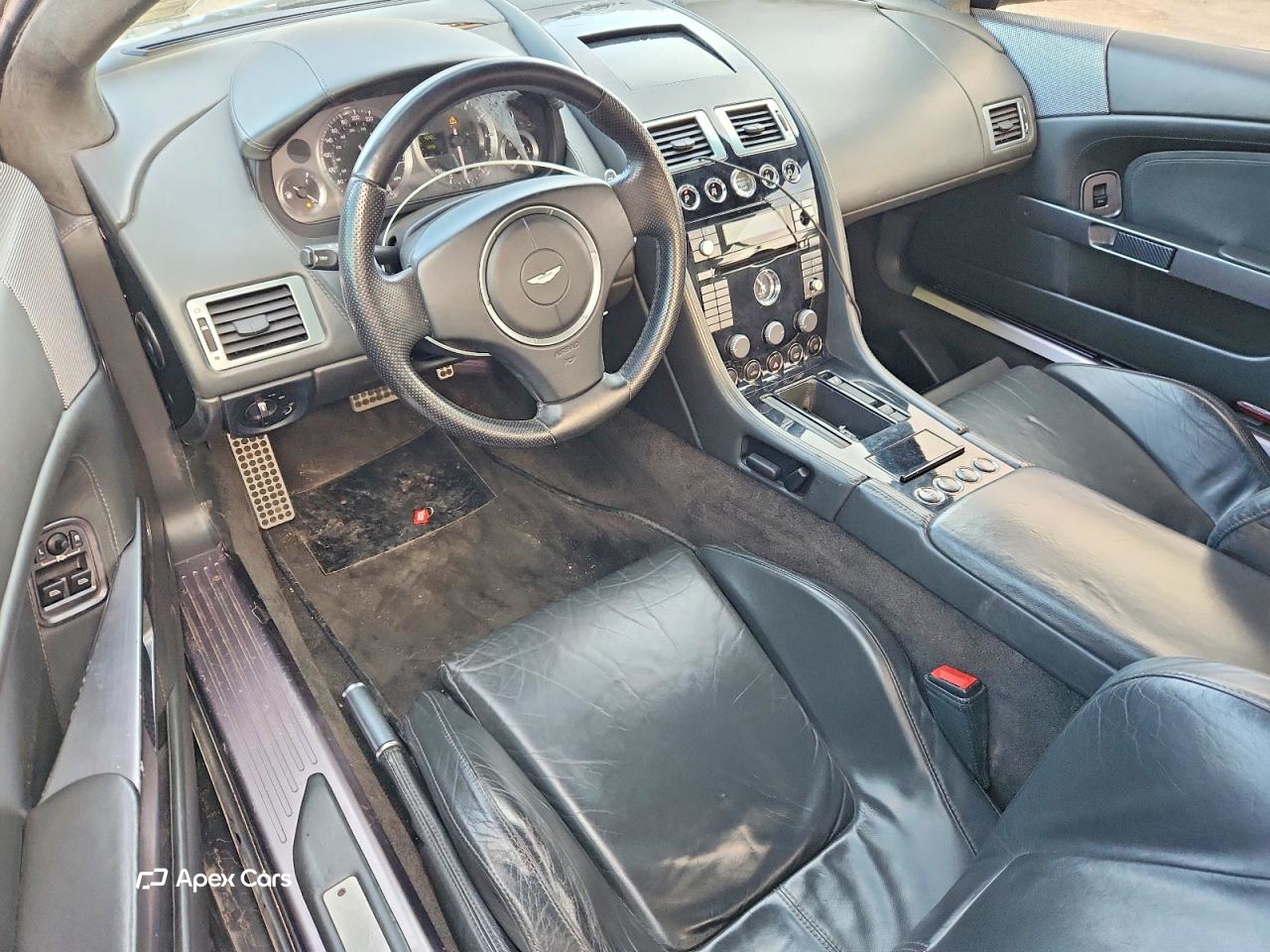 Aston Martin DB9 2005