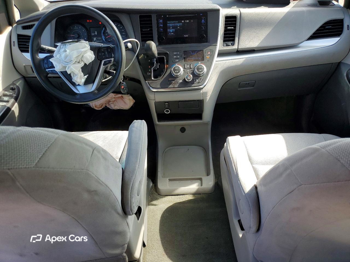 Toyota Sienna 2015