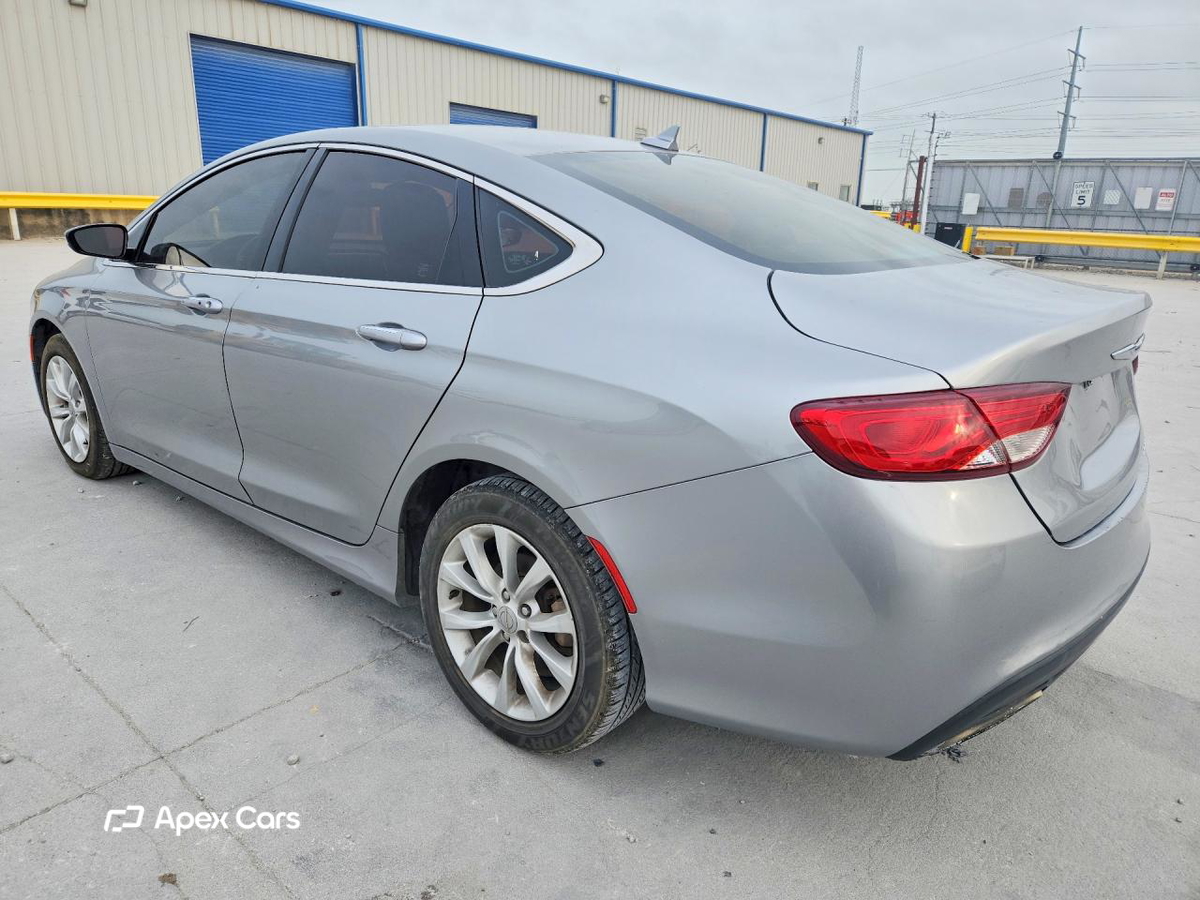 Chrysler 200 2015
