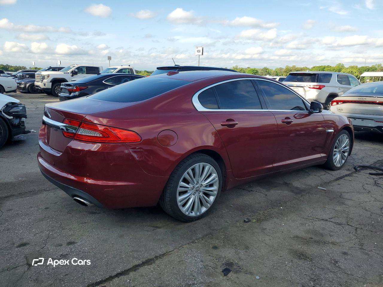 Jaguar XF 2012
