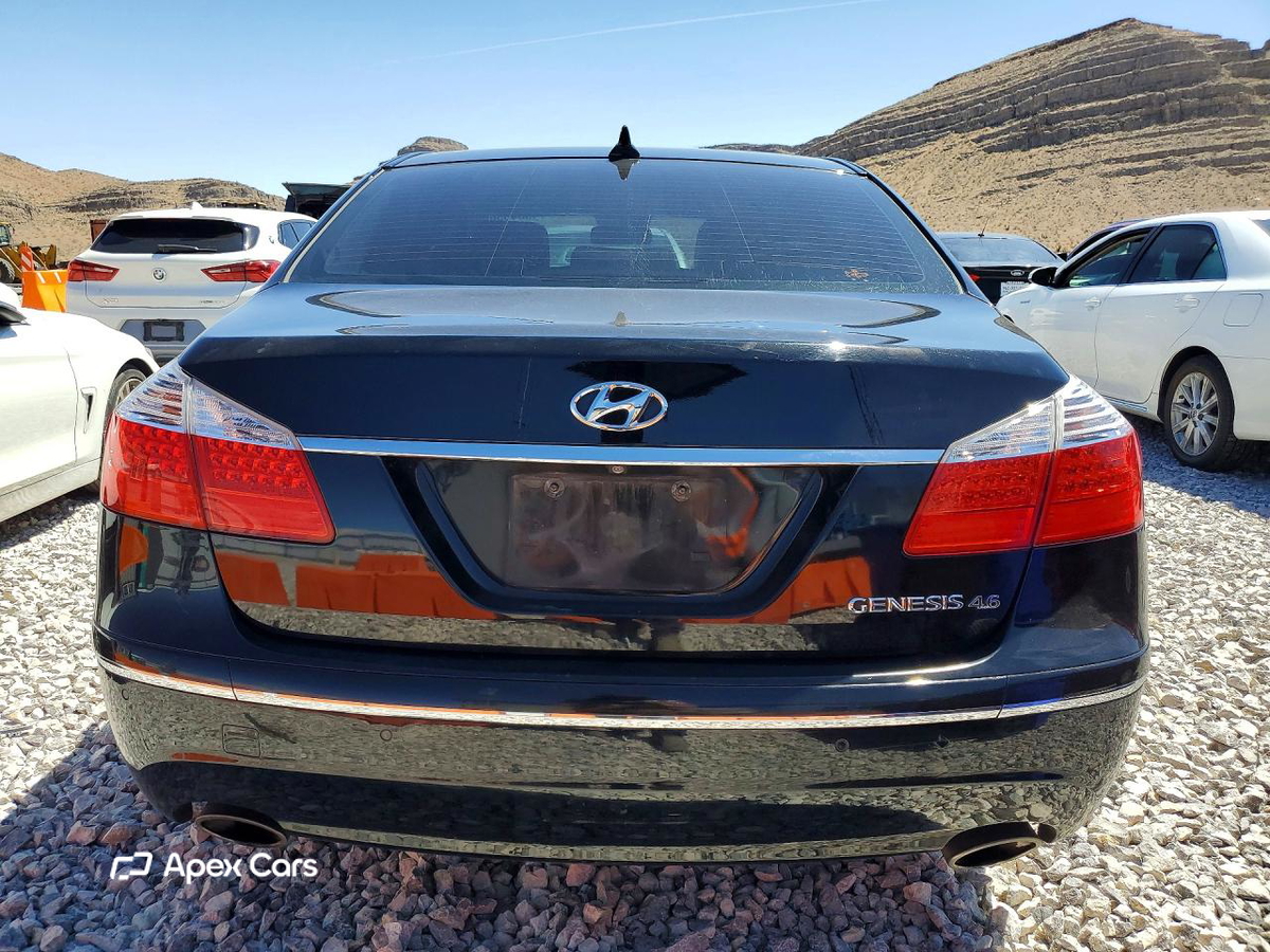 Hyundai Genesis 2010