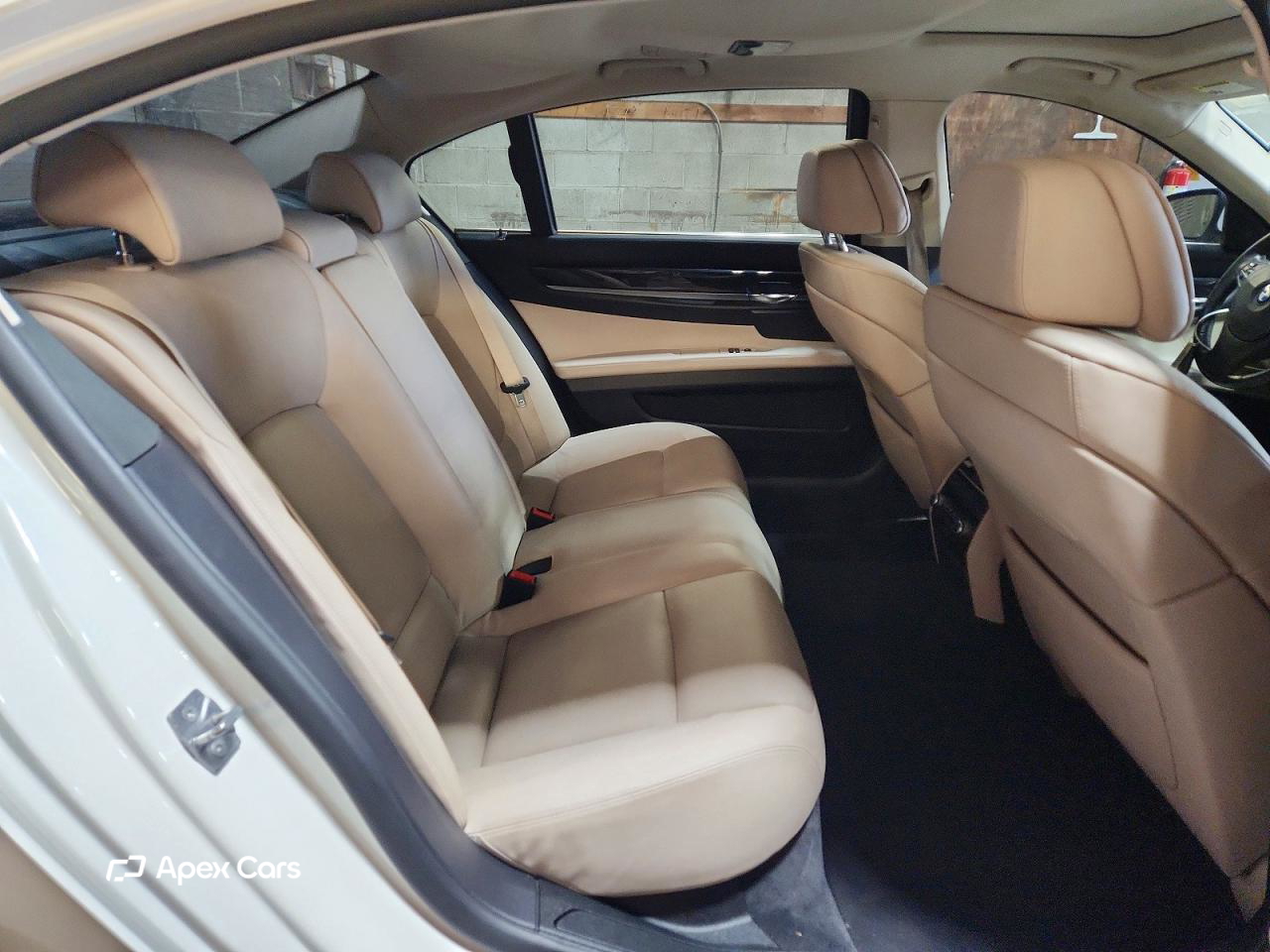 BMW Series 7 2011