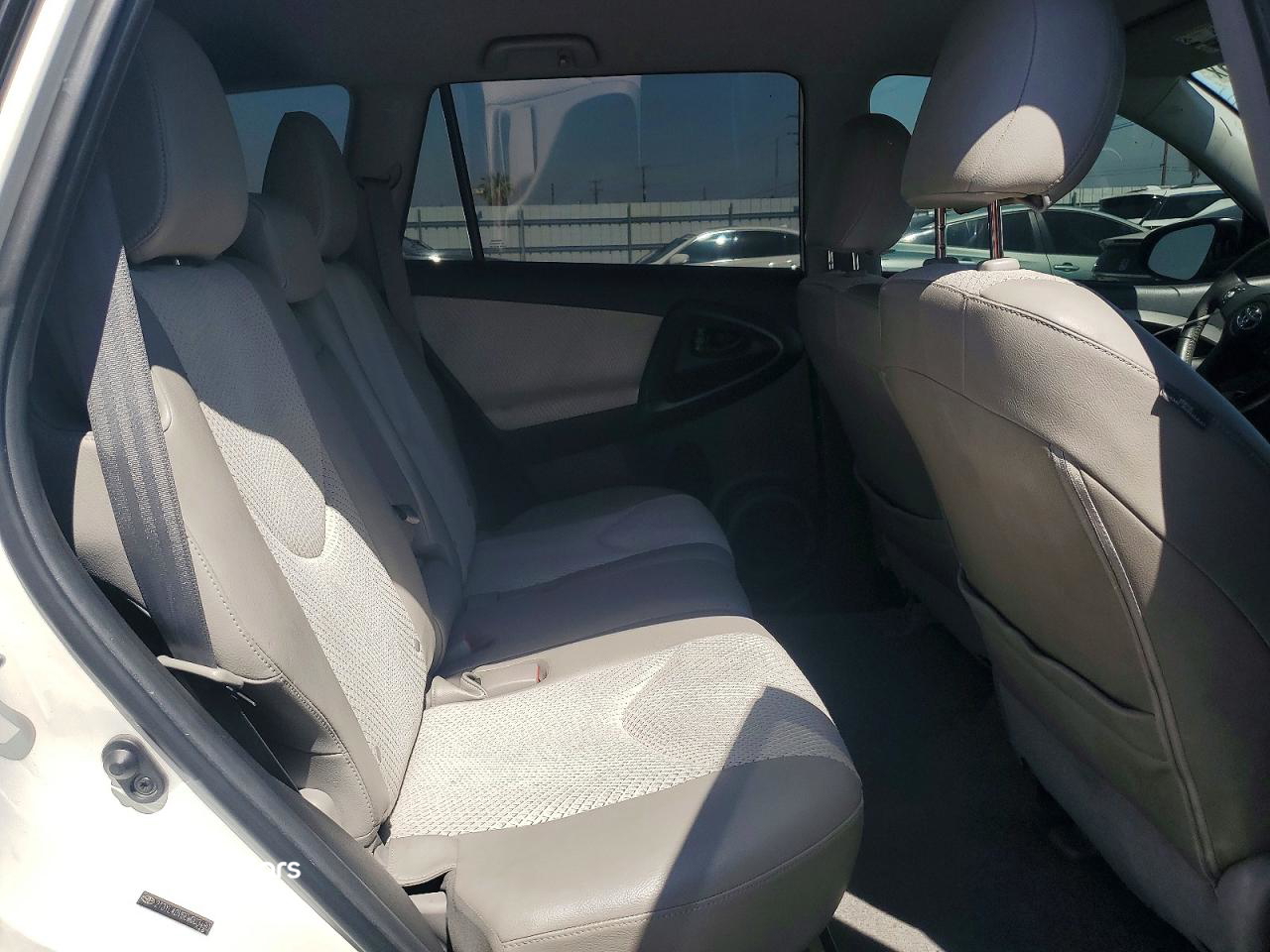 Toyota RAV 4 2014