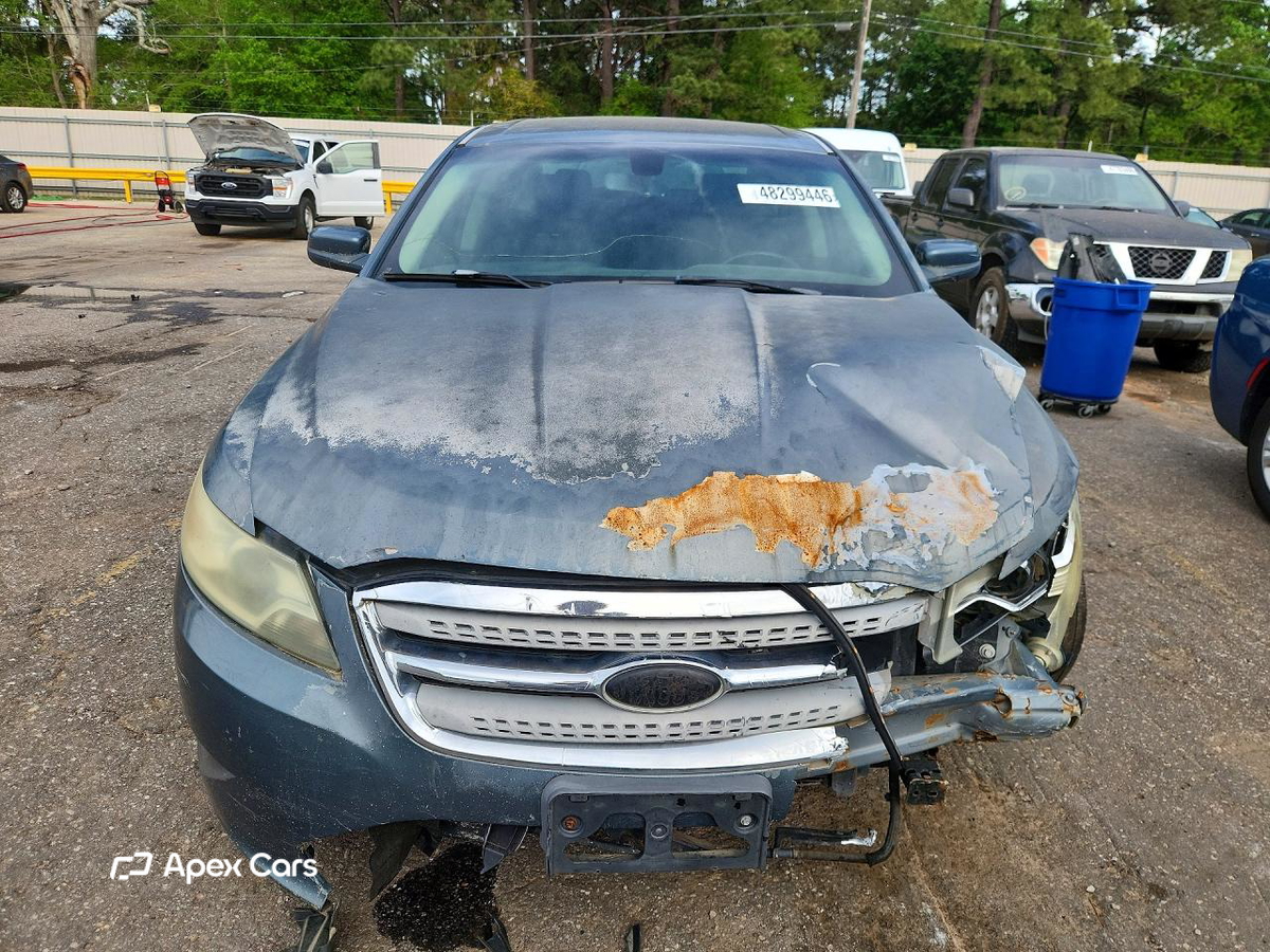 Ford Taurus 2010