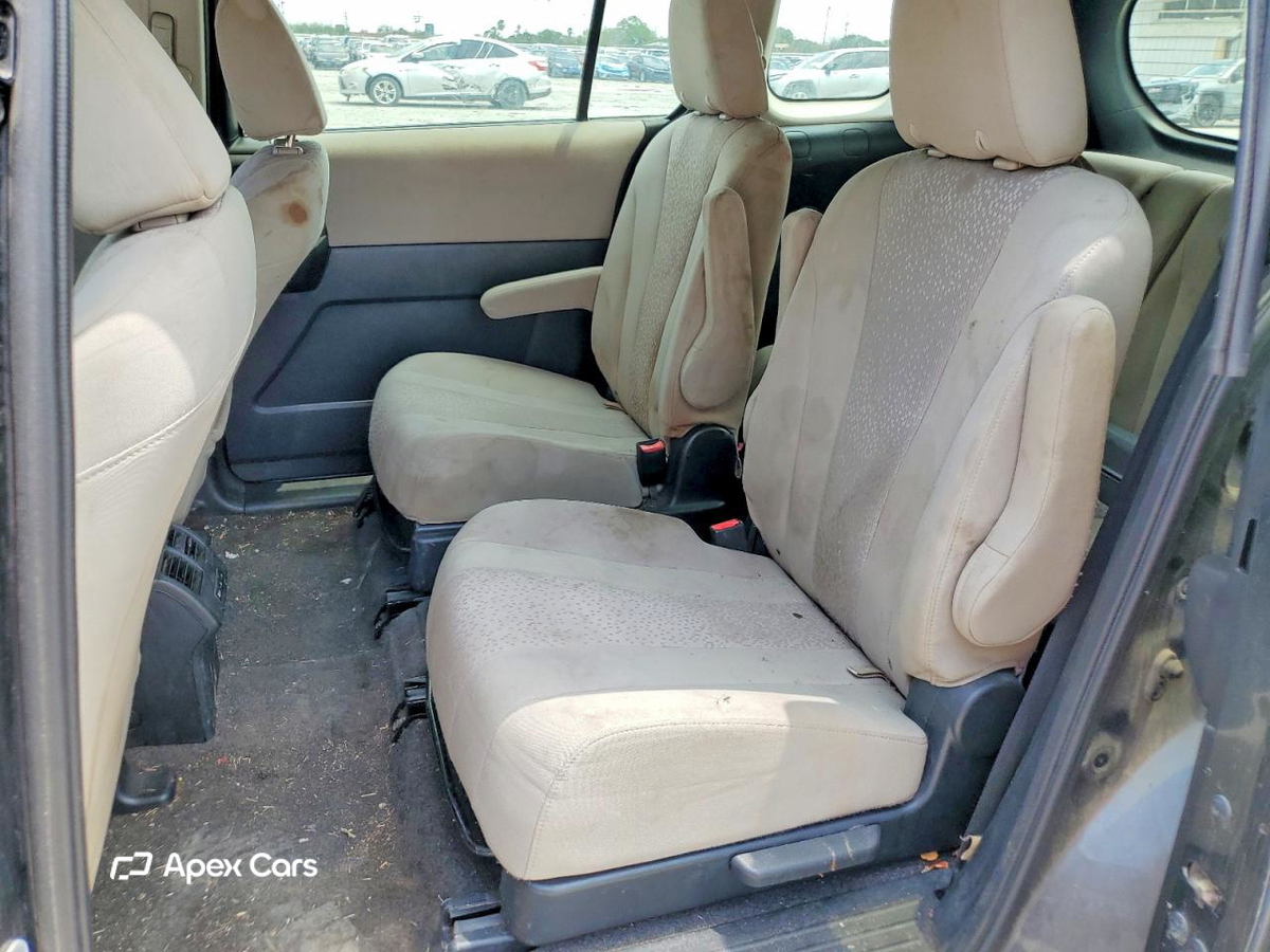 Mazda 5 2012