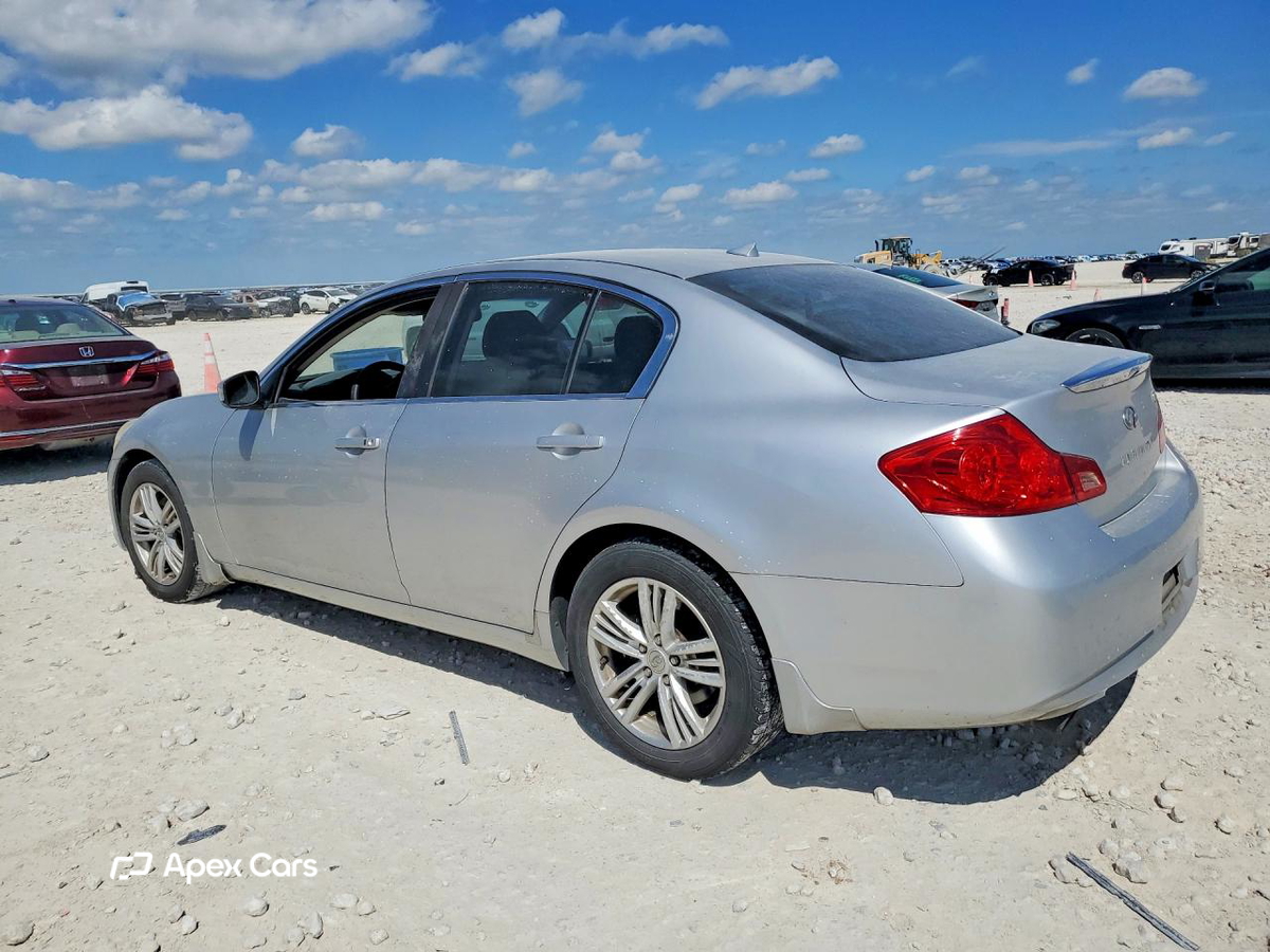 Infiniti G 2010