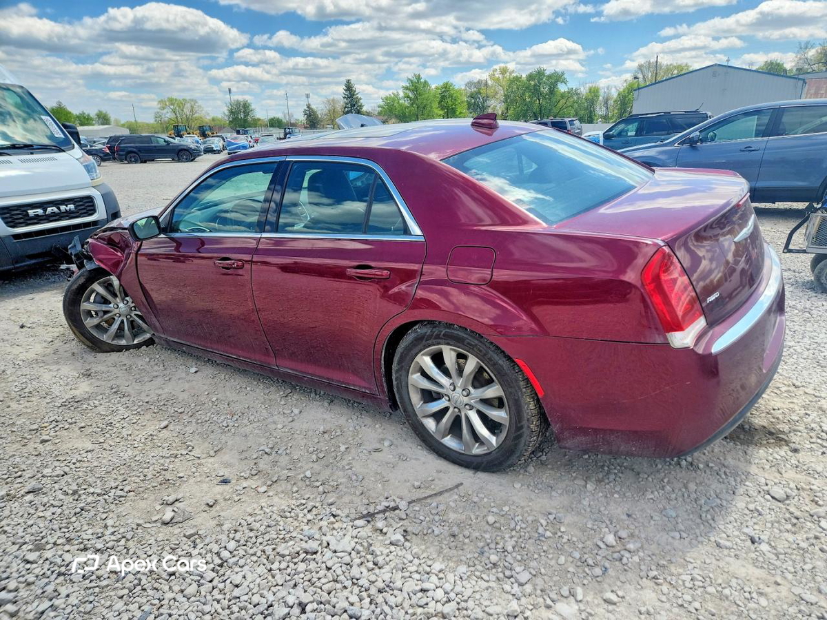Chrysler 300 2016