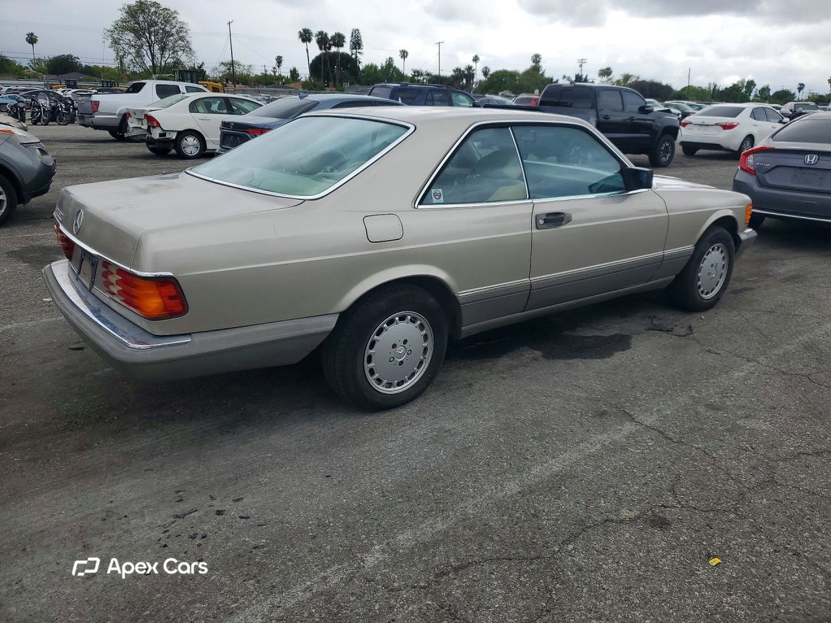Mercedes-Benz  1990
