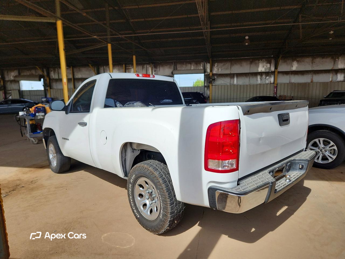 GMC Sierra 2011