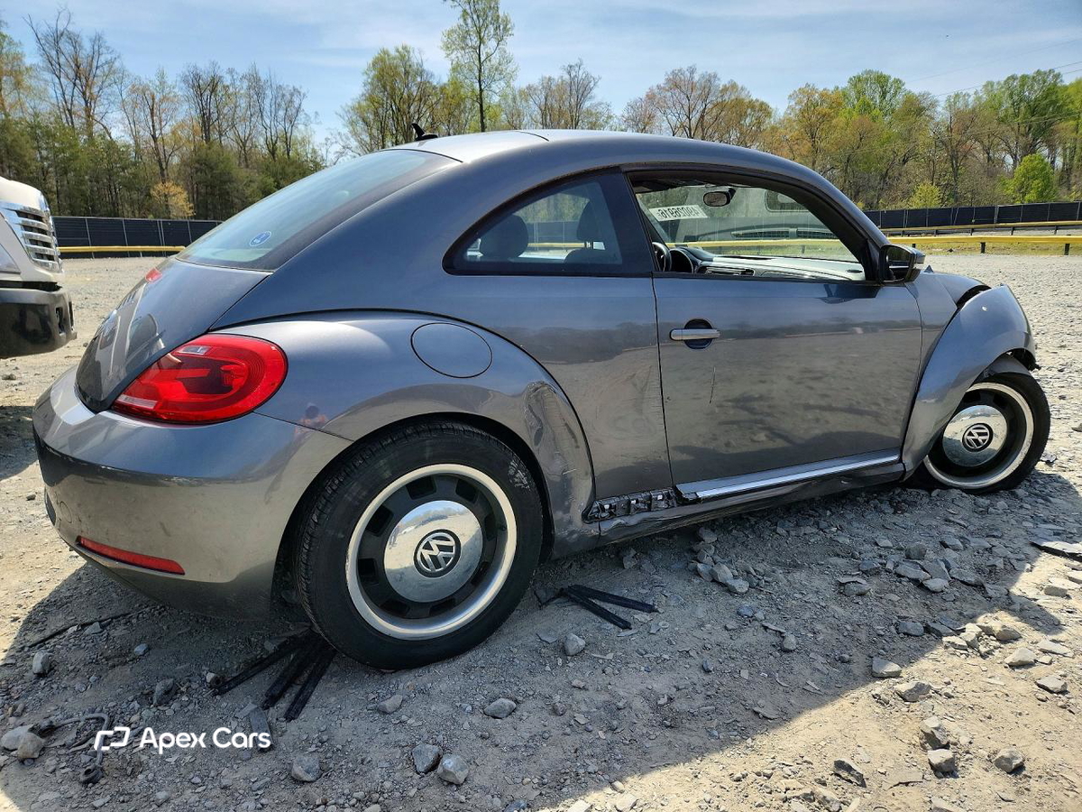 Volkswagen Beetle 2012
