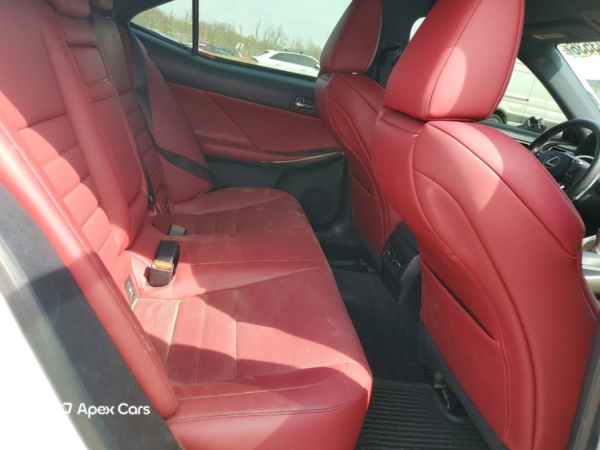 Lexus IS 2014