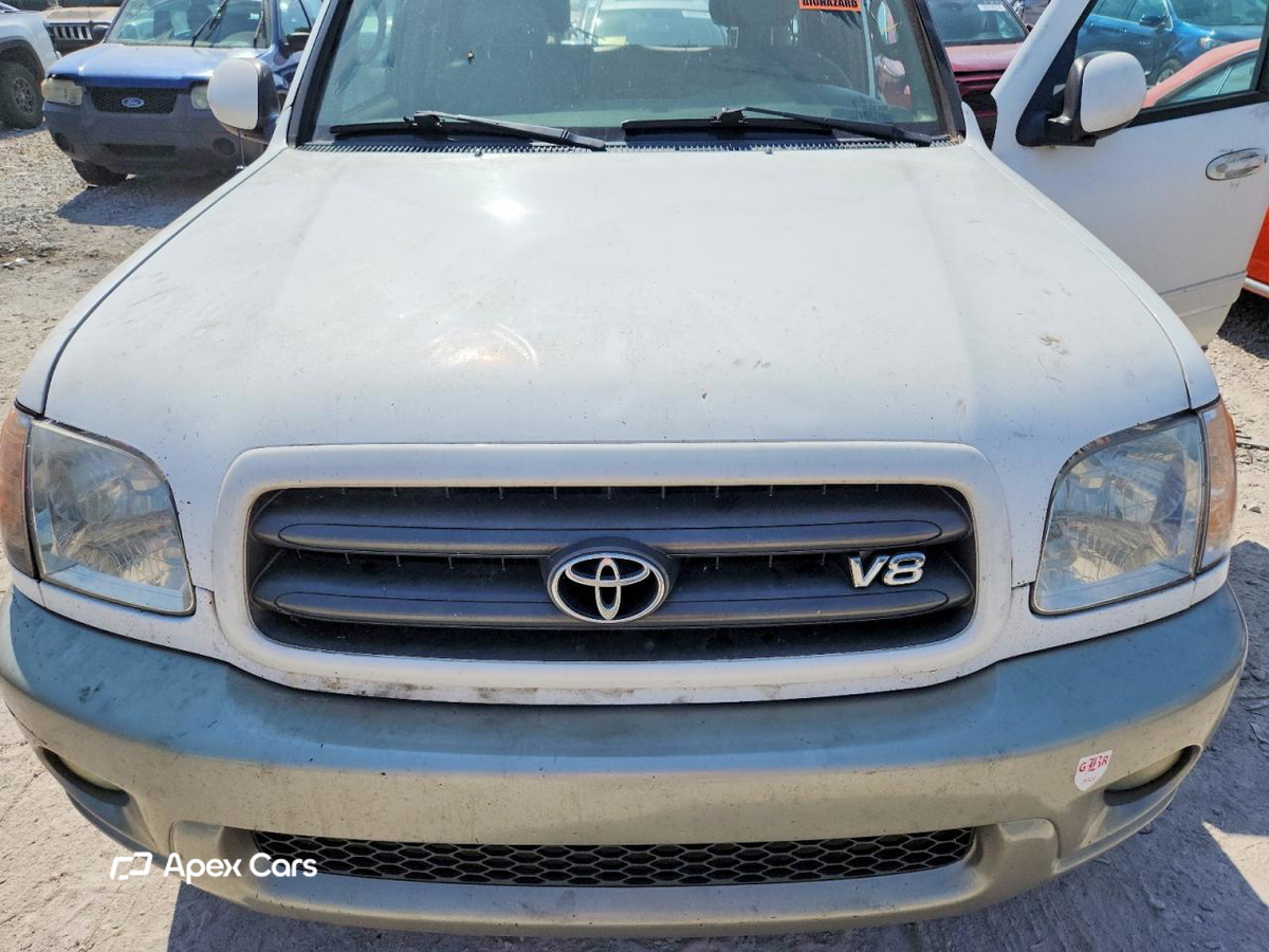 Toyota Sequoia 2004