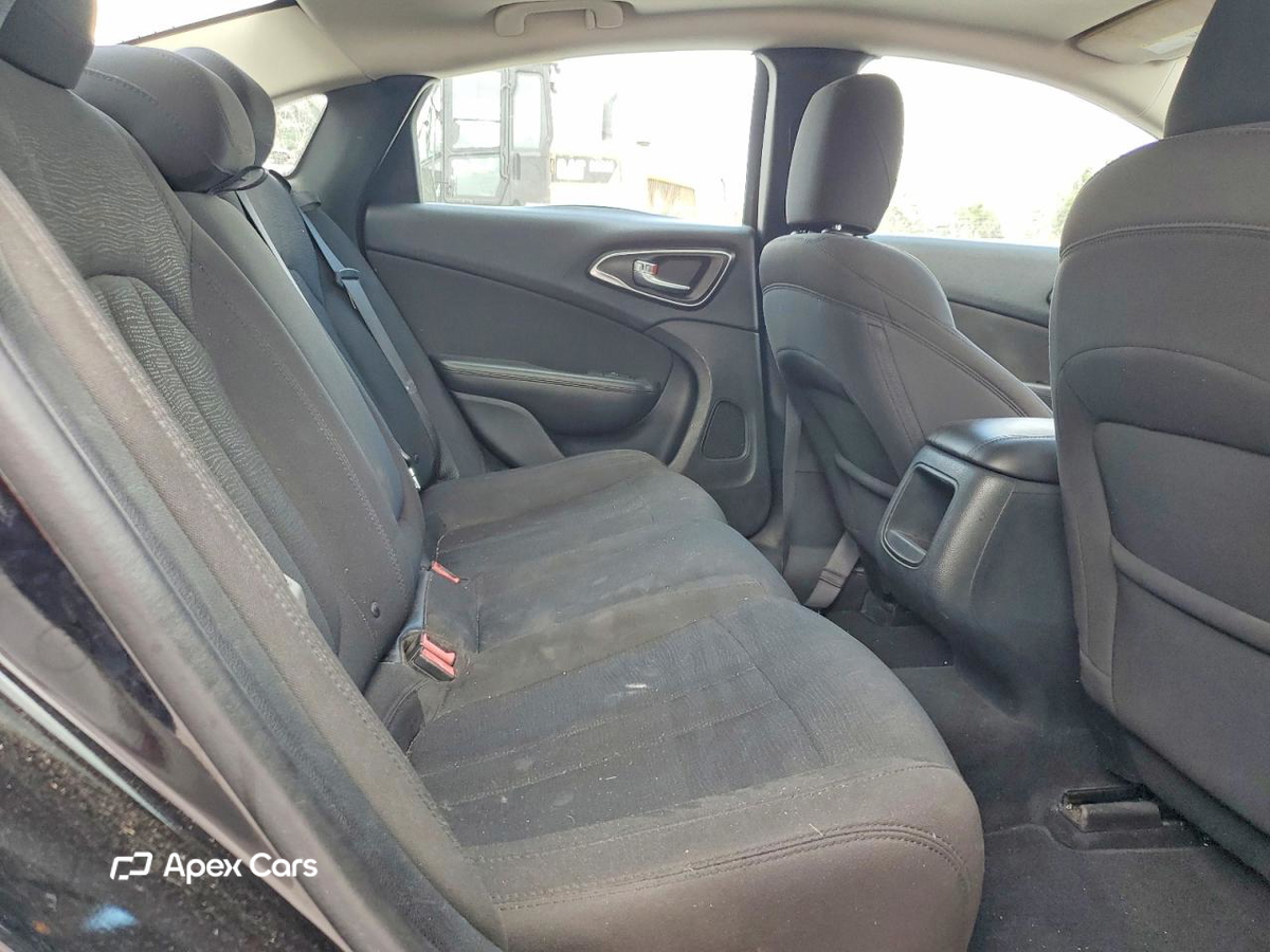 Chrysler 200 2016