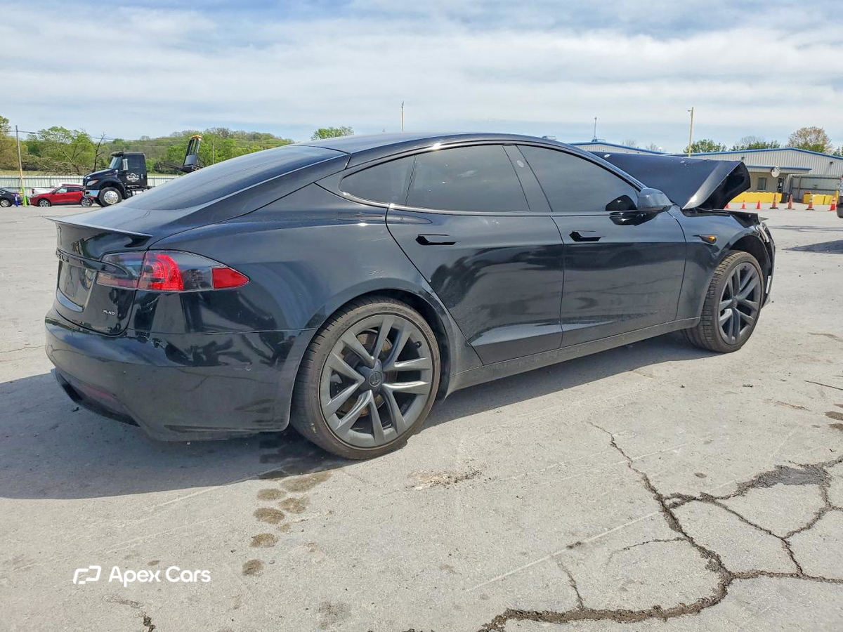 Tesla Model S 2021