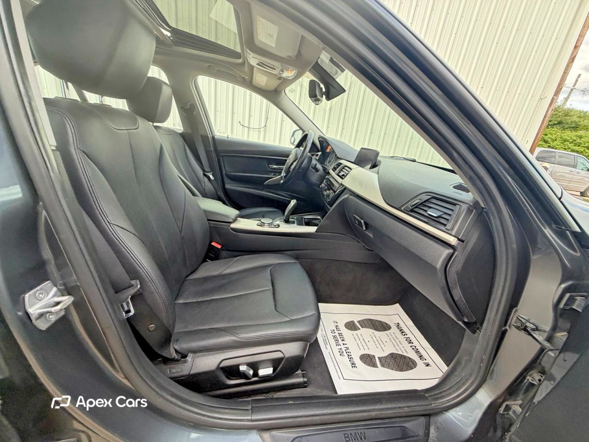 BMW Series 3 2016