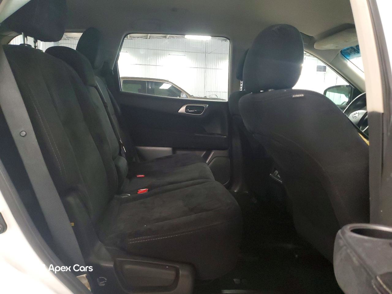 Nissan Pathfinder 2016