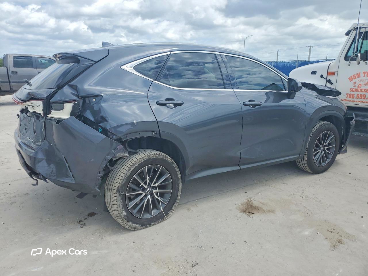 Lexus NX 2023