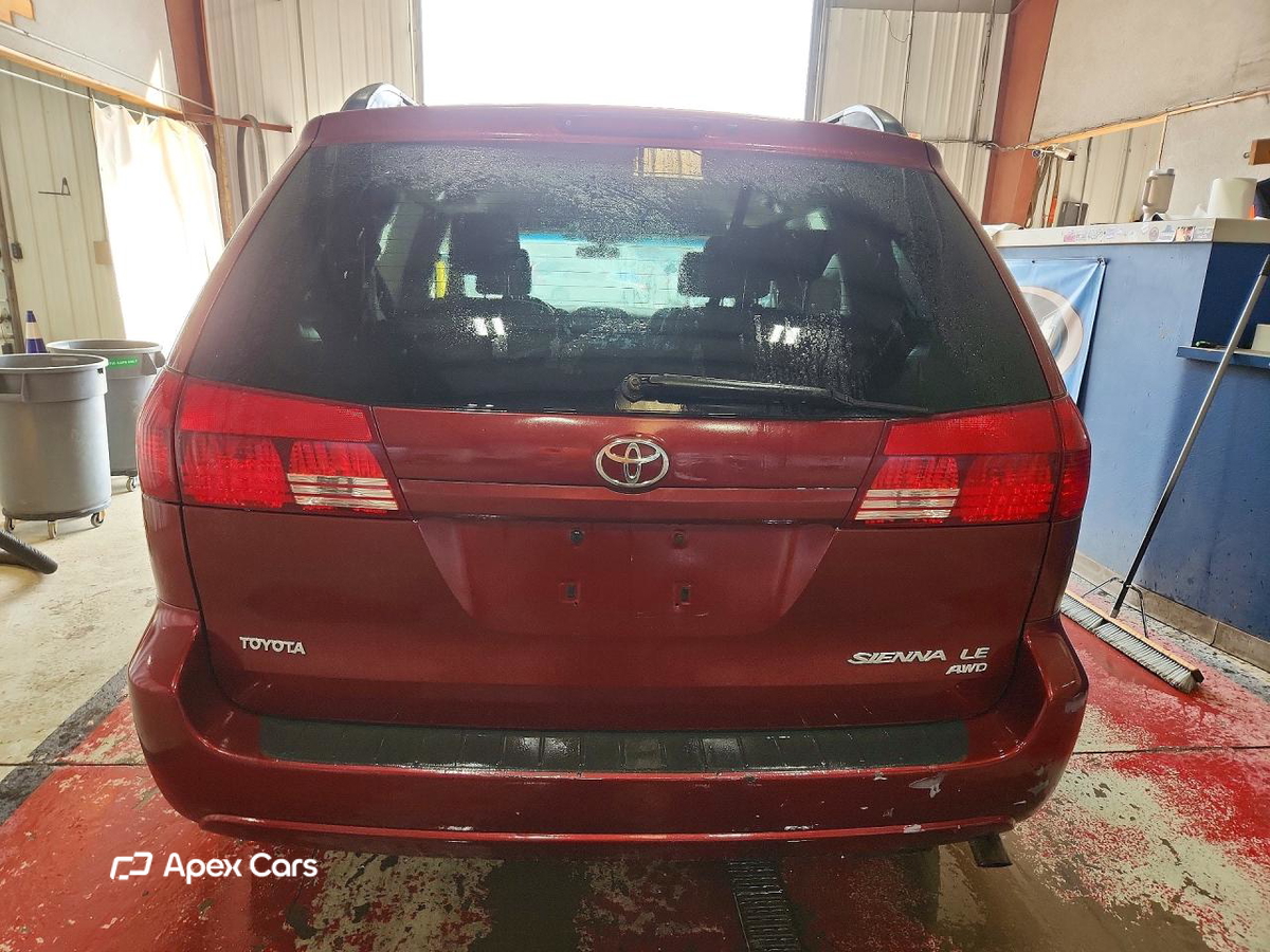 Toyota Sienna 2004
