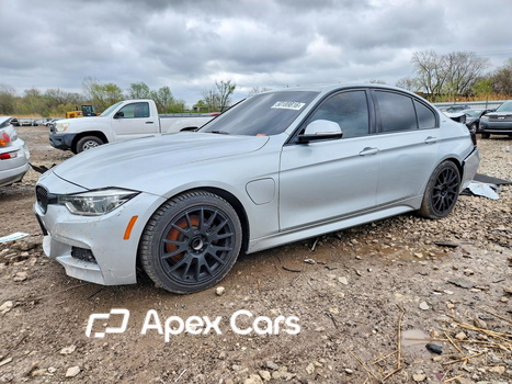 BMW Series 3 2018 - Image 1 of 12