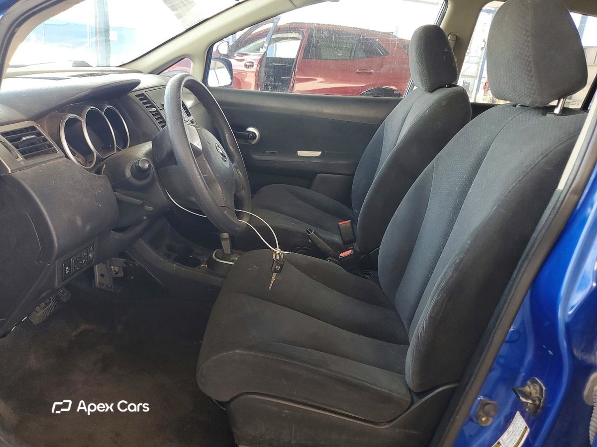 Nissan Versa 2012