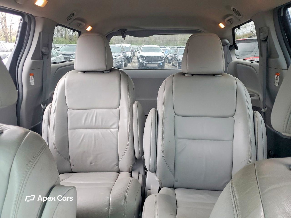 Toyota Sienna 2017