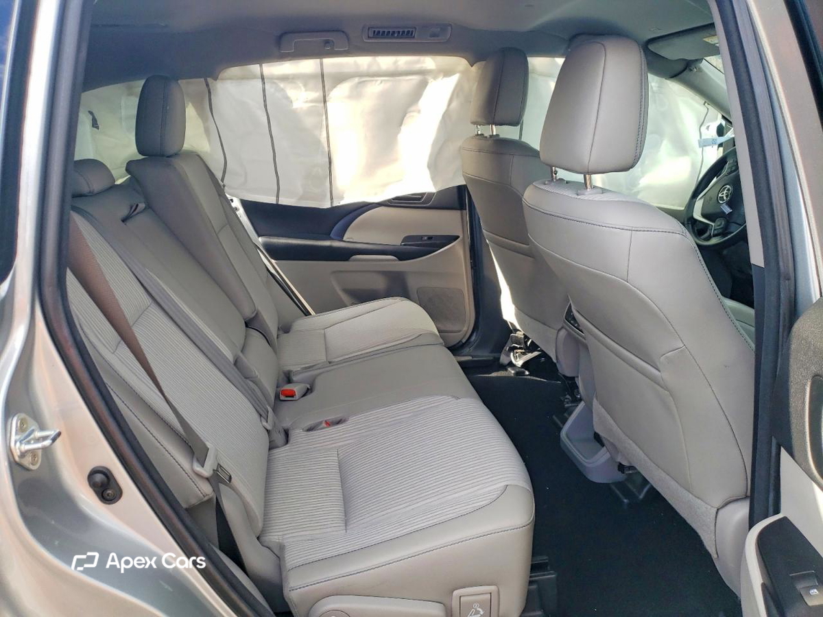 Toyota Highlander 2018