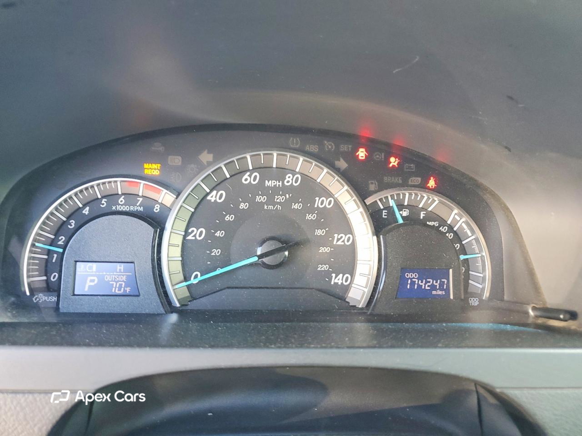 Toyota Camry 2012