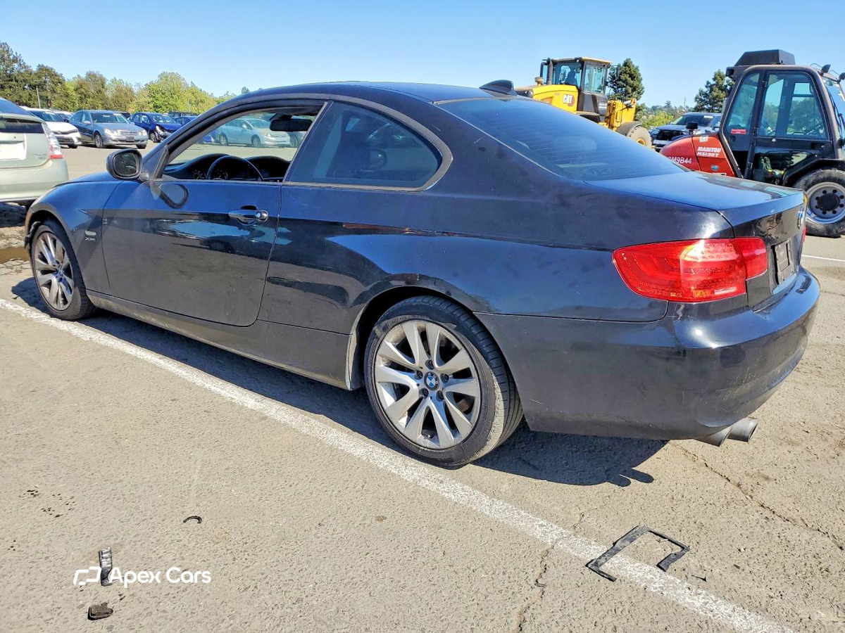 BMW Series 3 2011