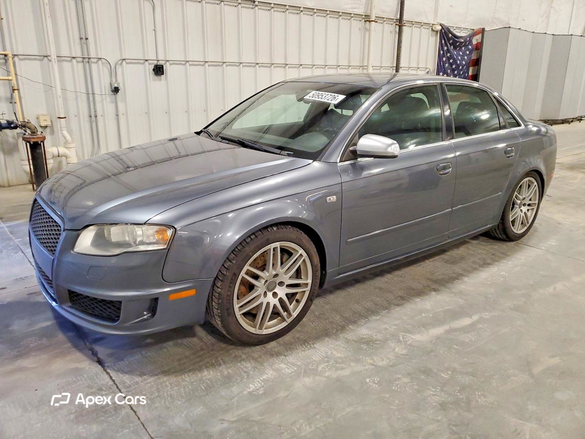 Audi RS4 2008