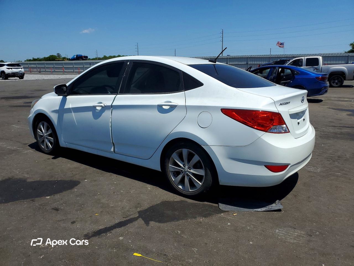 Hyundai Accent 2013