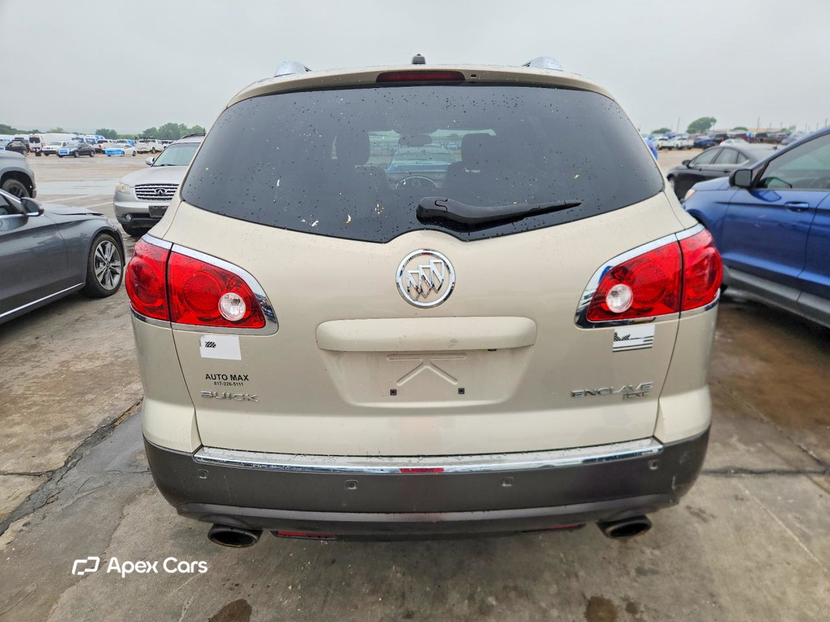Buick Enclave 2011