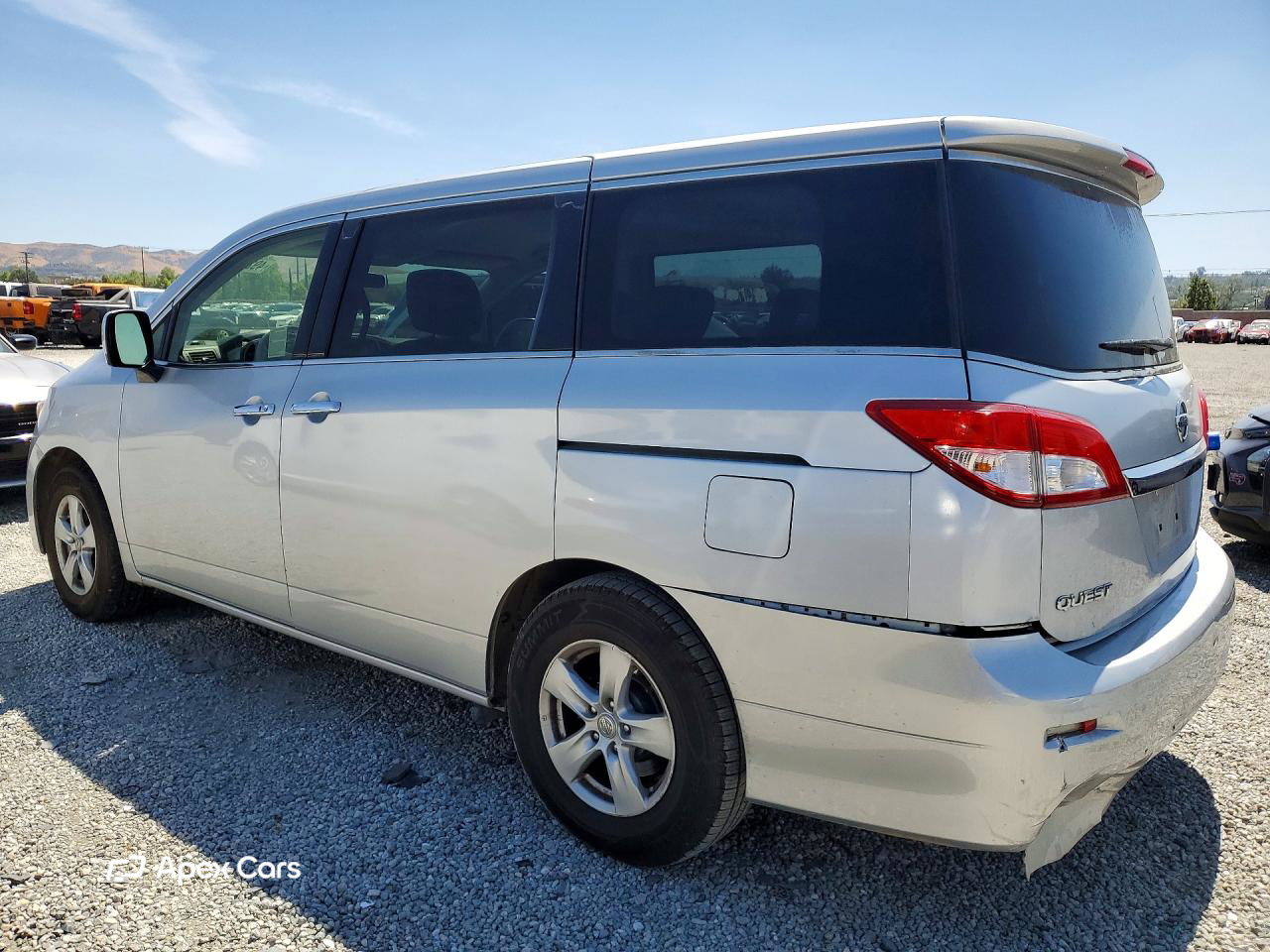 Nissan Quest 2015