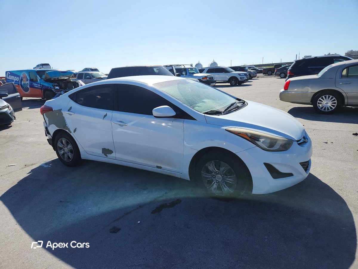Hyundai Elantra 2016