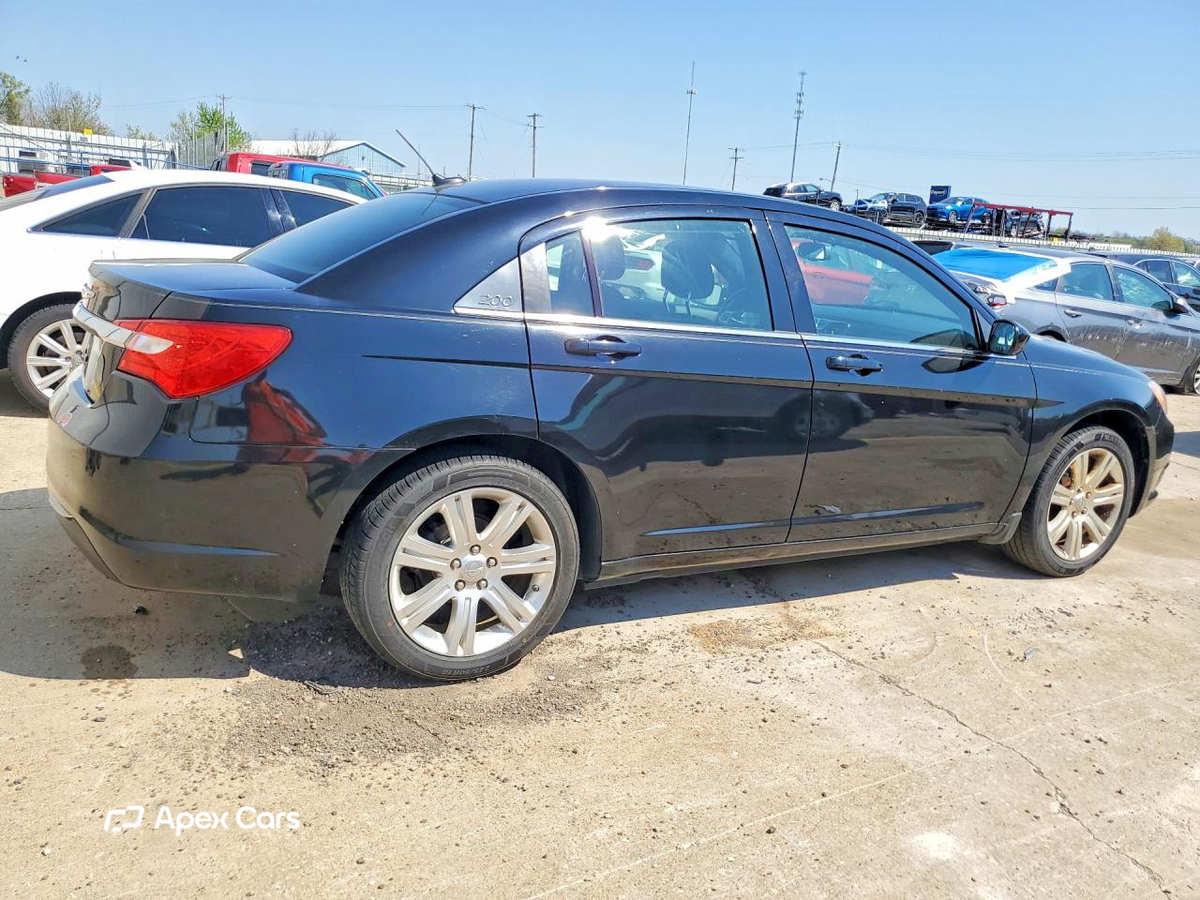 Chrysler 200 2012