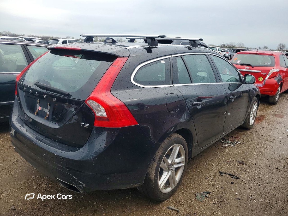 Volvo V60 2015
