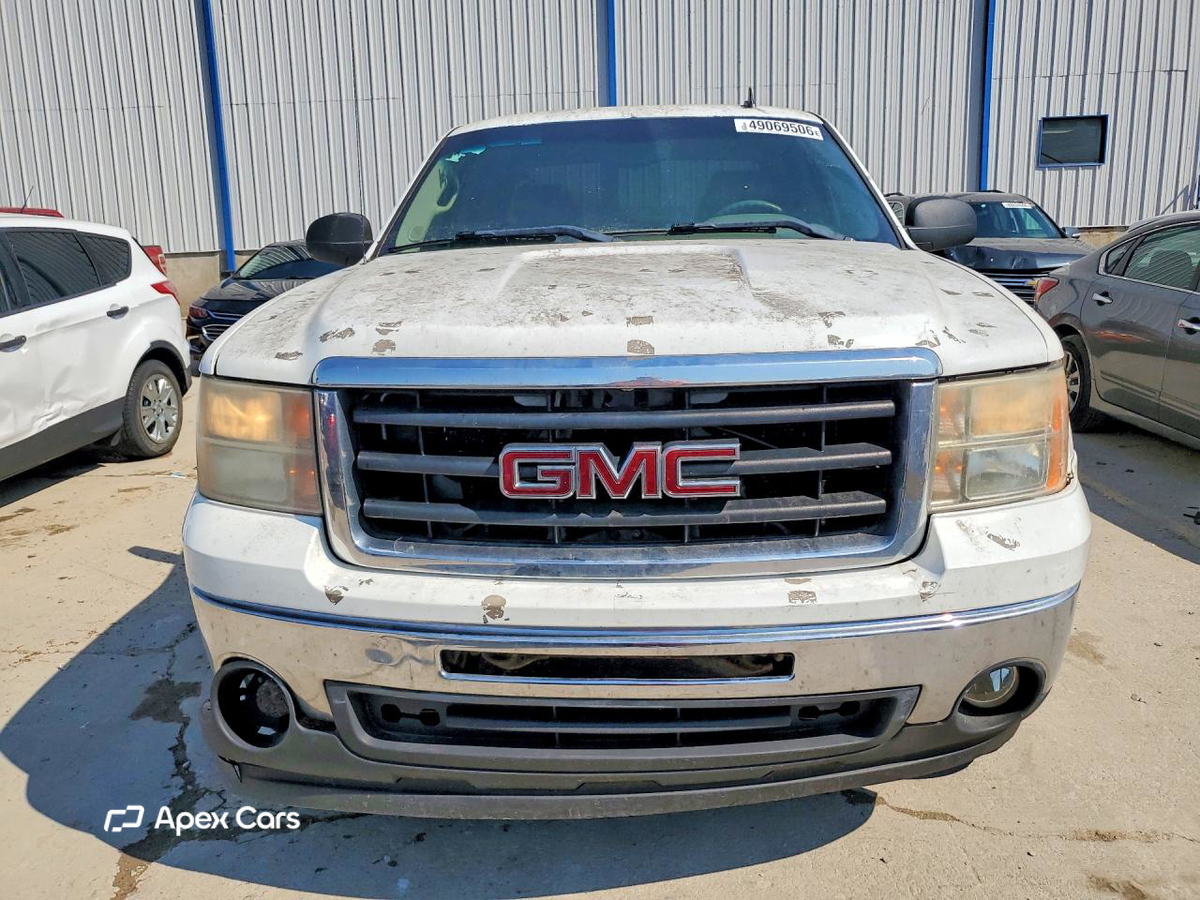 GMC Sierra 2010