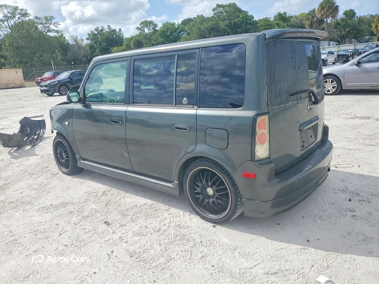 Scion xB 2005