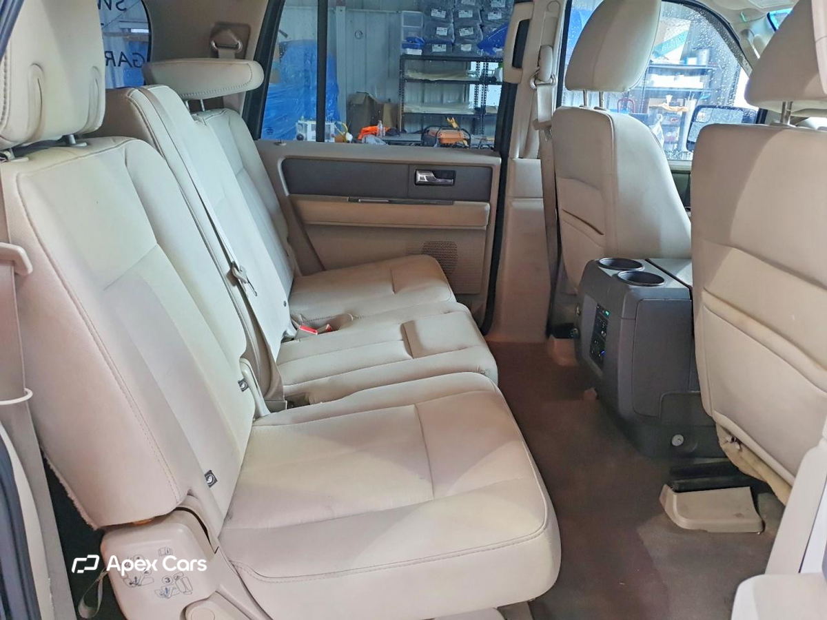 Ford Expedition 2014