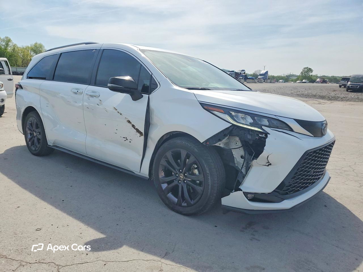 Toyota Sienna 2023