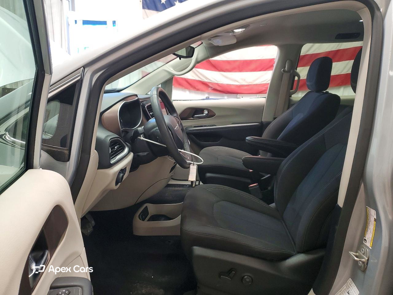 Chrysler Voyager 2023