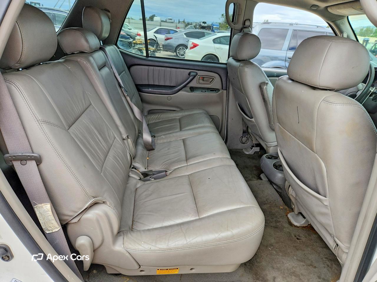 Toyota Sequoia 2003