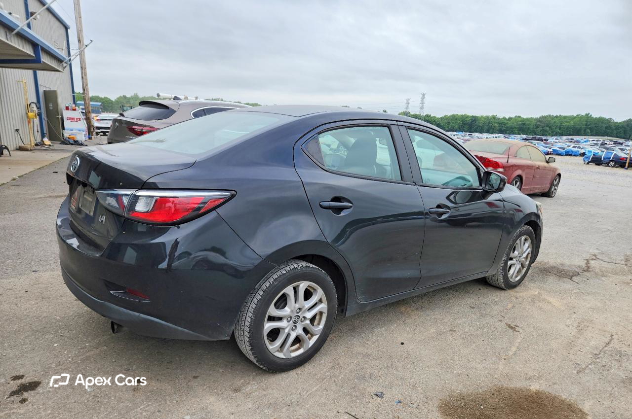 Scion iA 2016