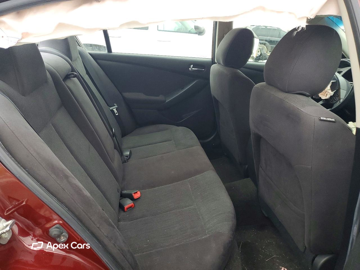 Nissan Altima 2011